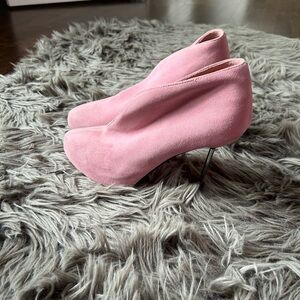 Elegant Pink Women's Ankle Boots